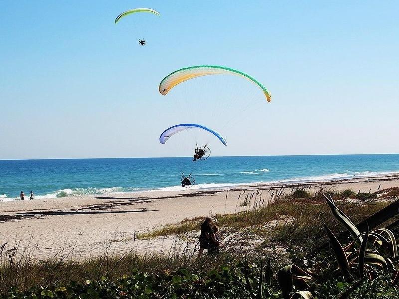 Tuckaway Shores Oceanfront Resort image