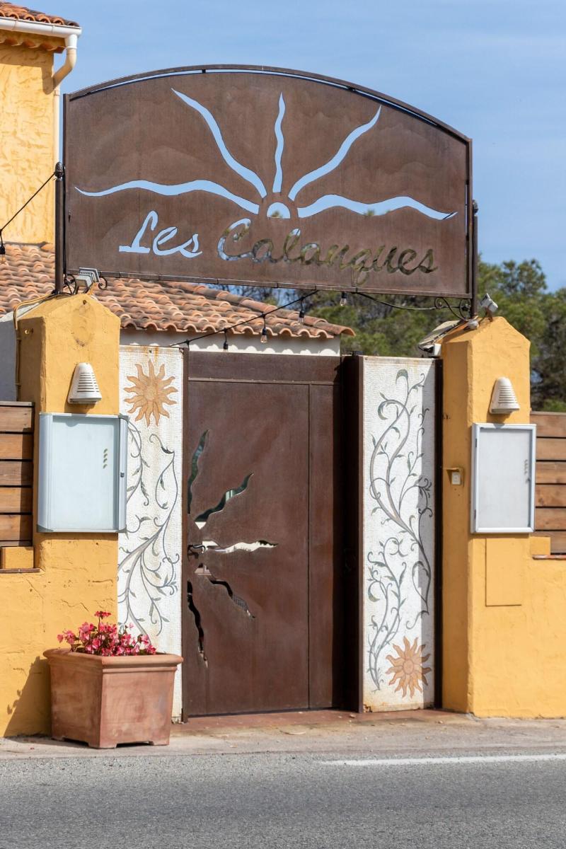 Hôtel les Calanques image