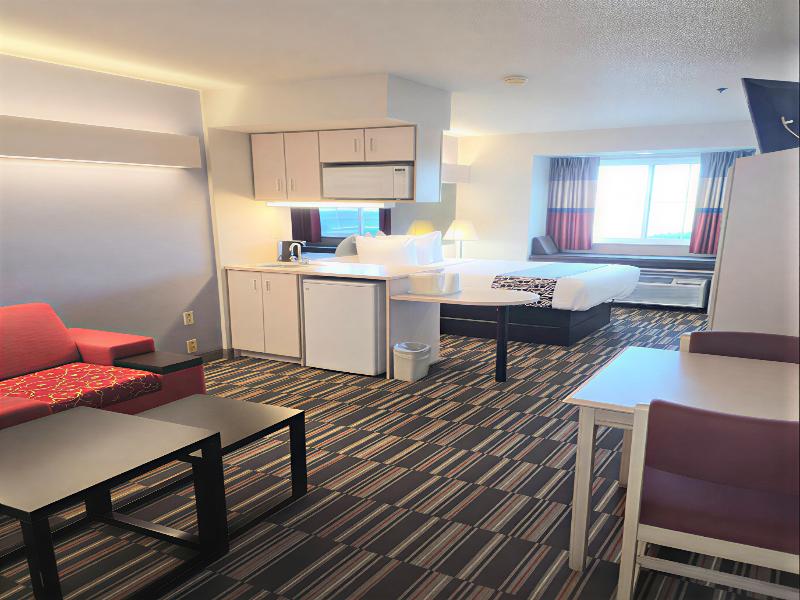 Microtel Inn & Suites By Wyndham Claremore image