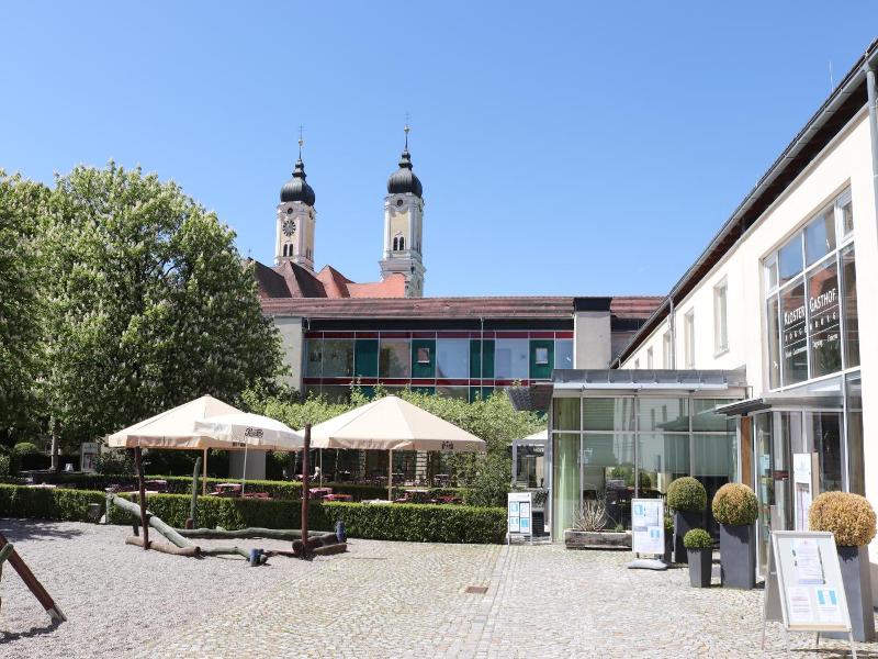 Kloster Gasthof Roggenburg image