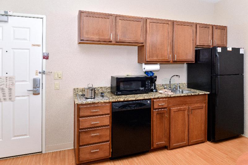 Candlewood Suites Turlock photo 23