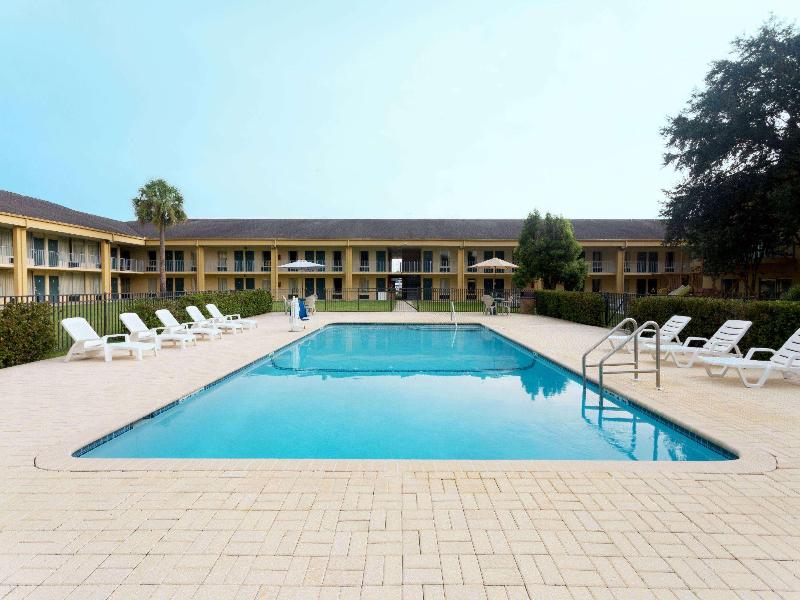 Days Inn By Wyndham Crystal River image