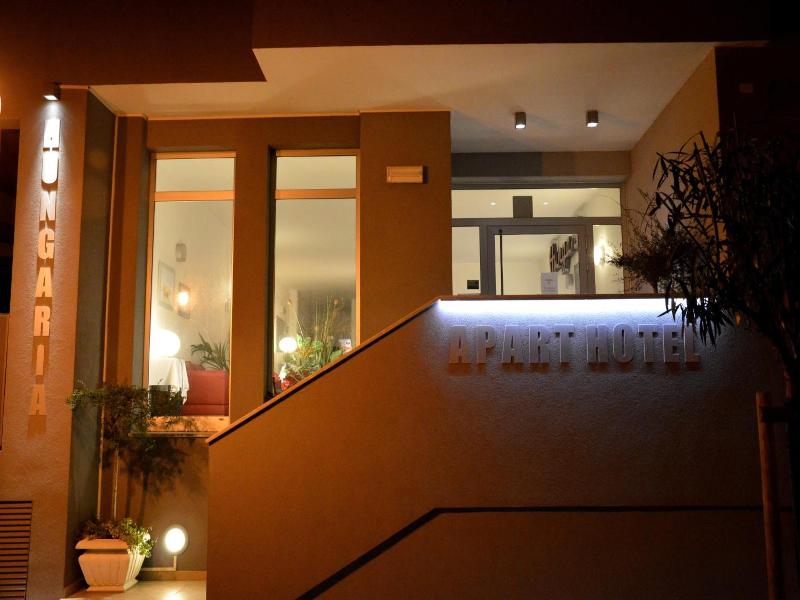 Residence Hotel Hungaria image