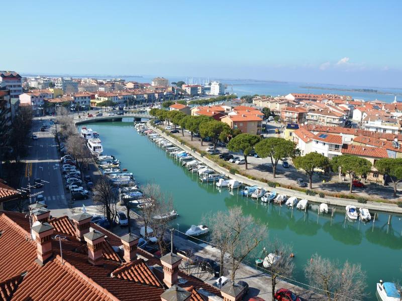 Residence Hotel Hungaria image