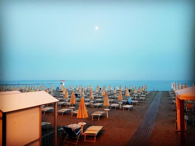 Residence Hotel Hungaria image