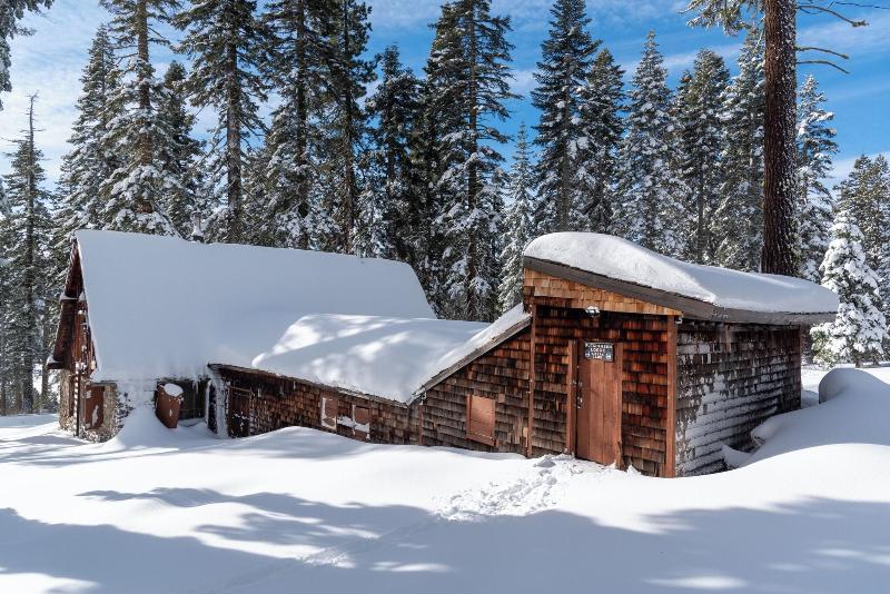 Clair Tappaan Lodge image