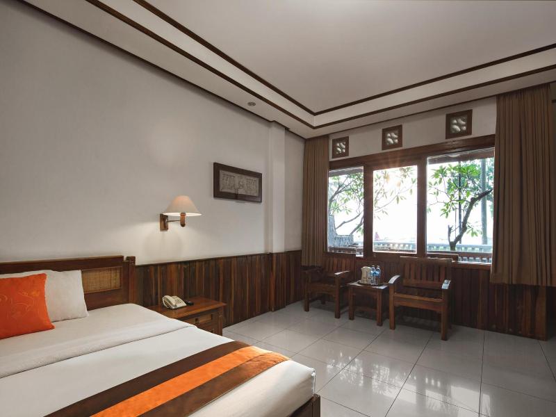 Sunrise Beach Hotel image