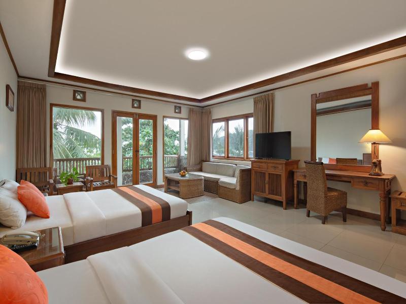 Sunrise Beach Hotel image