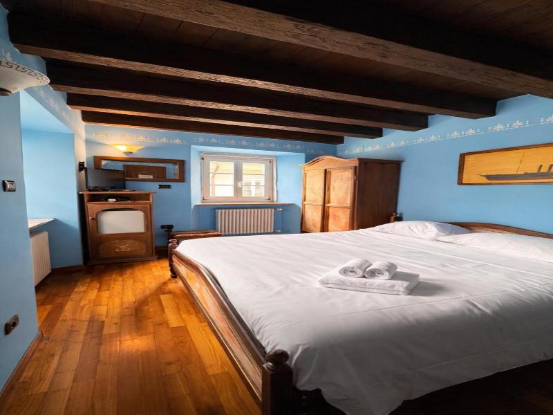 Hotel Portacavana image