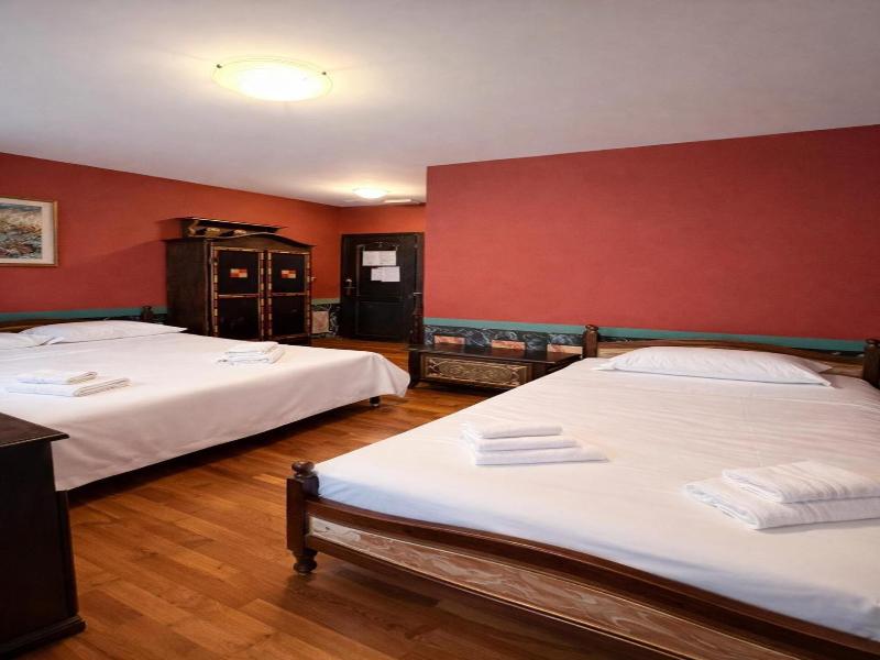 Hotel Portacavana image