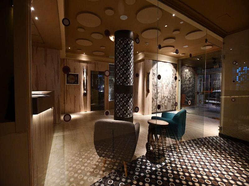 Oriente Hotel image
