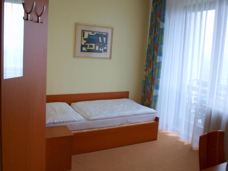Uran image