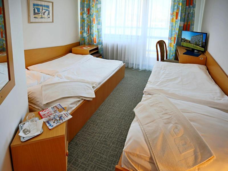 Uran image