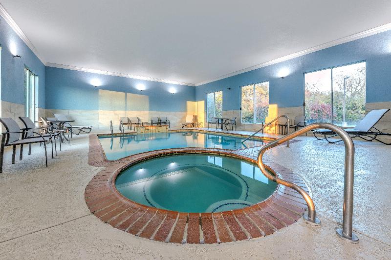 Holiday Inn Express & Suites Athens image