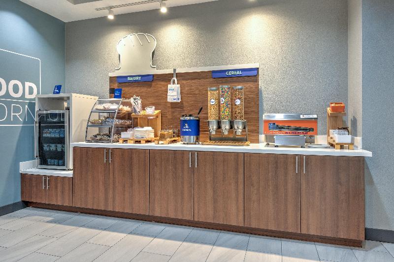 Holiday Inn Express & Suites Athens image