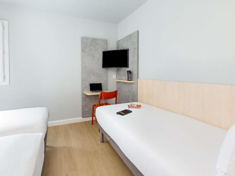 ibis budget Toulon Centre image