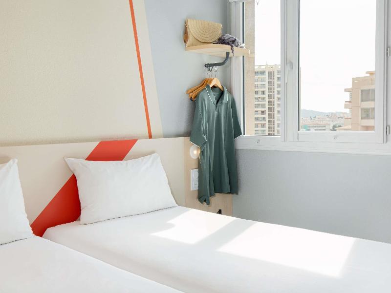 ibis budget Toulon Centre image