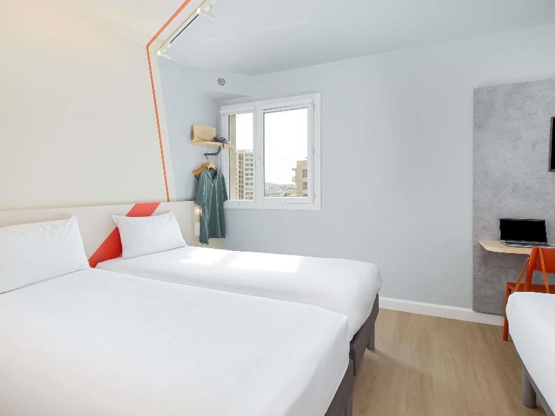 ibis budget Toulon Centre image