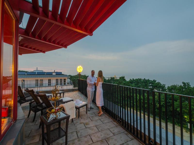 Strandhotel Heringsdorf image