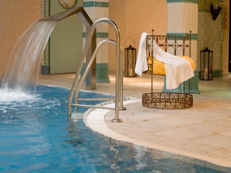 Strandhotel Heringsdorf image
