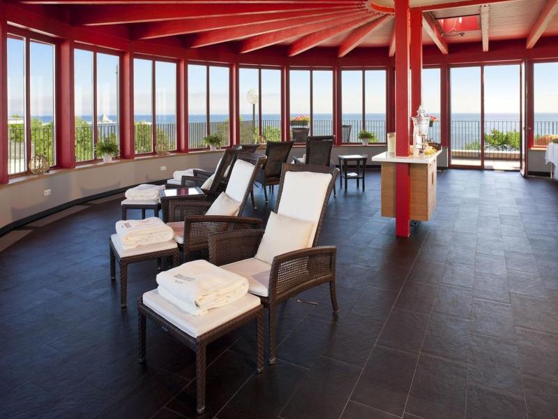 Strandhotel Heringsdorf image