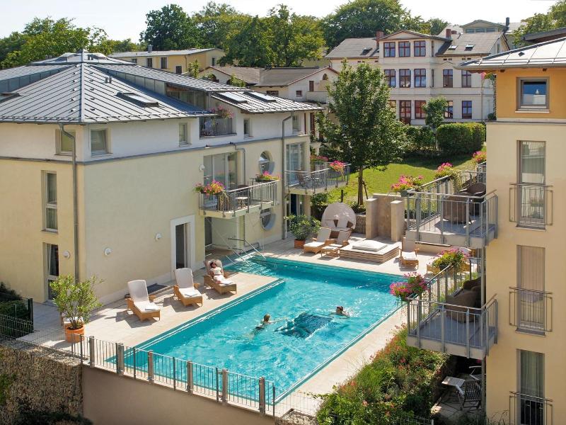 Strandhotel Heringsdorf image