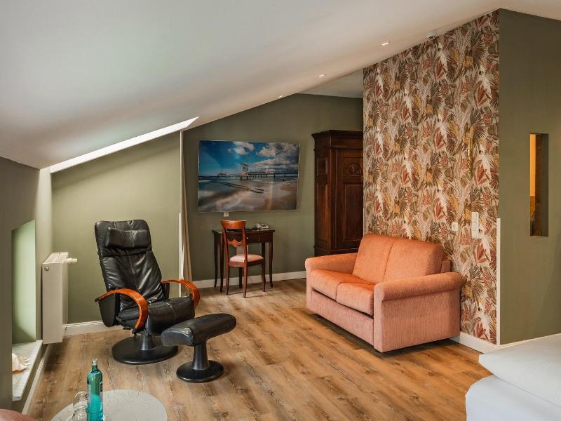Strandhotel Heringsdorf image