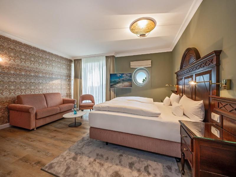 Strandhotel Heringsdorf image