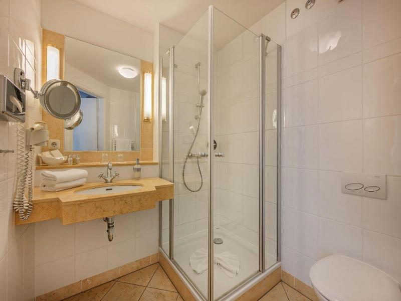 Strandhotel Heringsdorf image