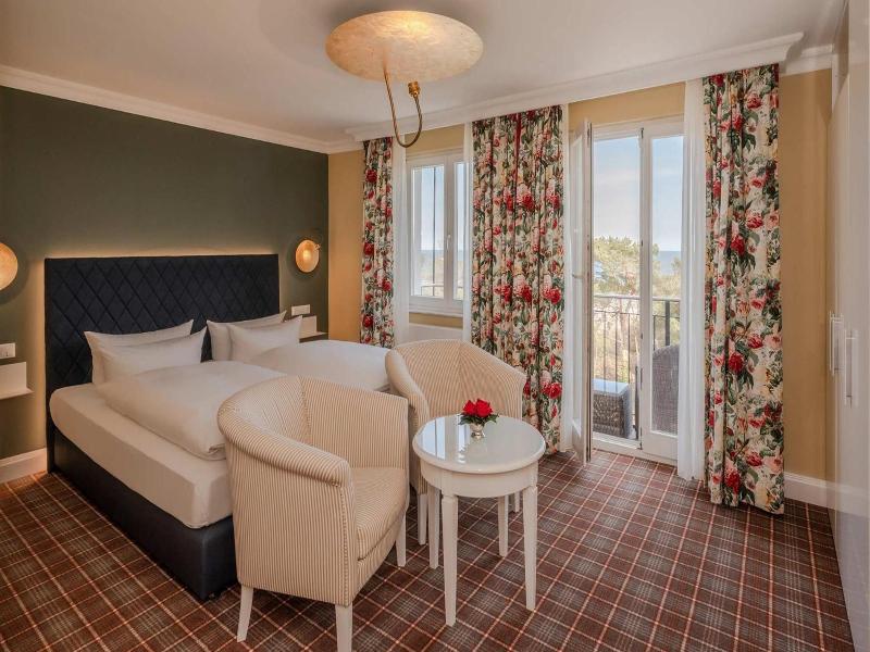 Strandhotel Heringsdorf image