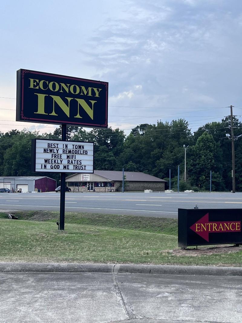 Economy Inn Ashdown — exterior view