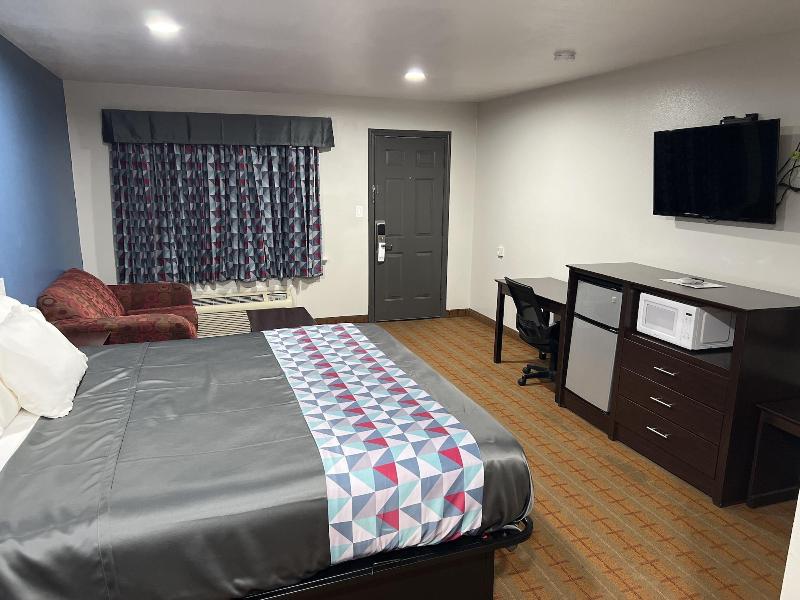 Economy Inn Ashdown 5