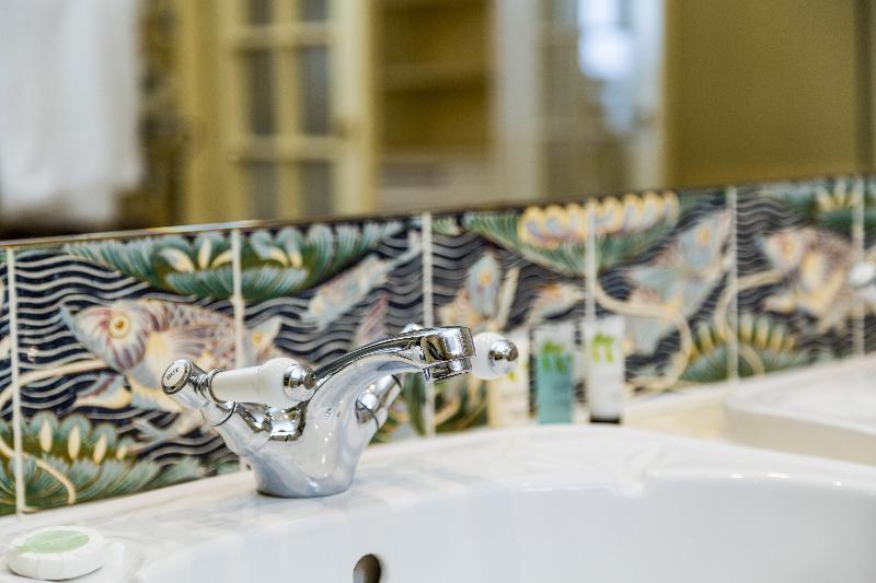 Orestone Manor image