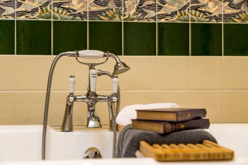 Orestone Manor image