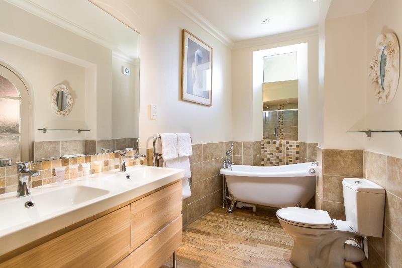 Orestone Manor image
