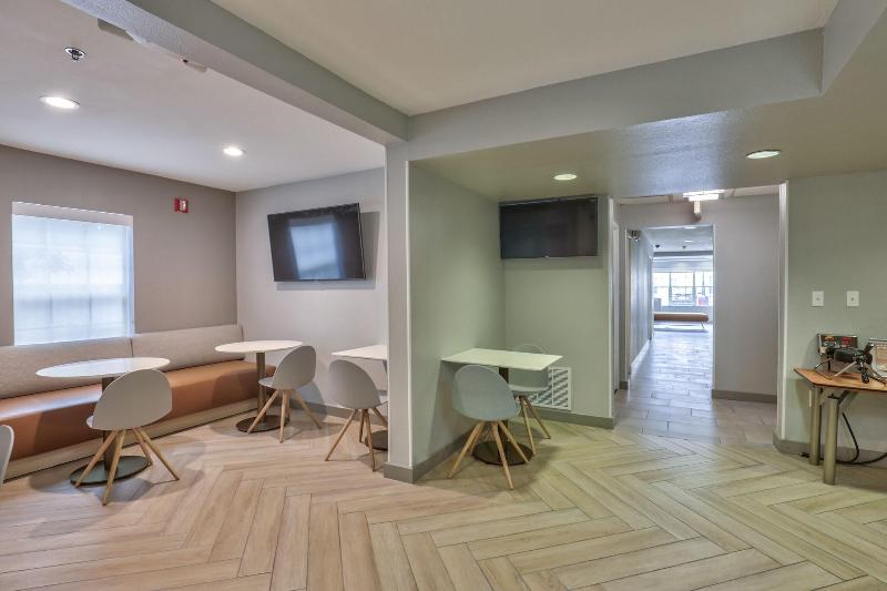 TownePlace Suites Tallahassee North/Capital Circle image