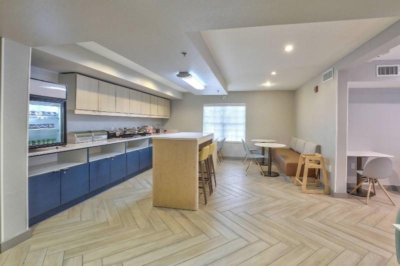 TownePlace Suites Tallahassee North/Capital Circle image