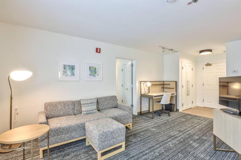 TownePlace Suites Tallahassee North/Capital Circle image