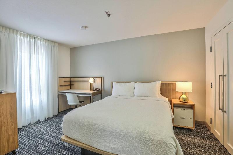 TownePlace Suites Tallahassee North/Capital Circle image