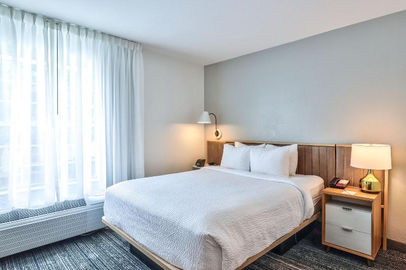 TownePlace Suites Tallahassee North/Capital Circle image