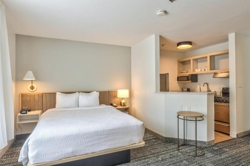TownePlace Suites Tallahassee North/Capital Circle image
