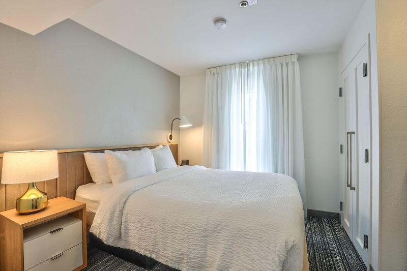 TownePlace Suites Tallahassee North/Capital Circle image