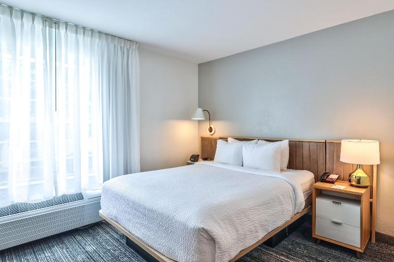 TownePlace Suites Tallahassee North/Capital Circle image