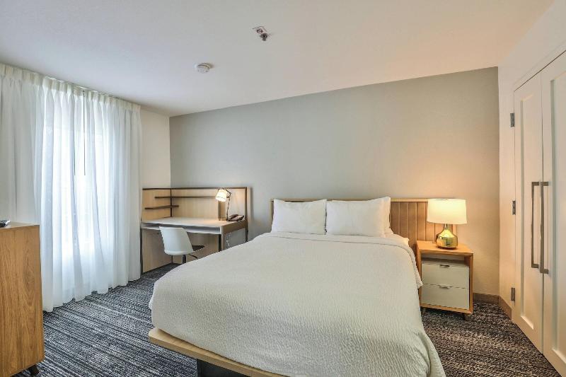 TownePlace Suites Tallahassee North/Capital Circle image