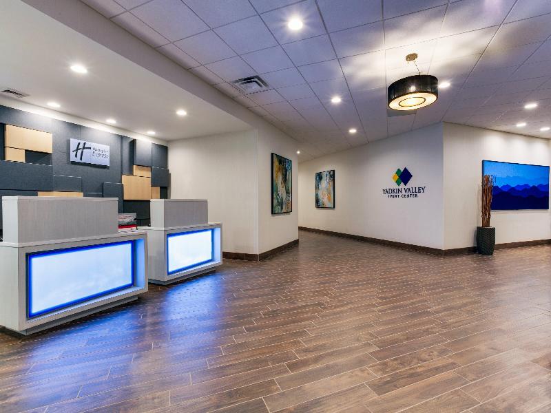 Holiday Inn Express Wilkesboro