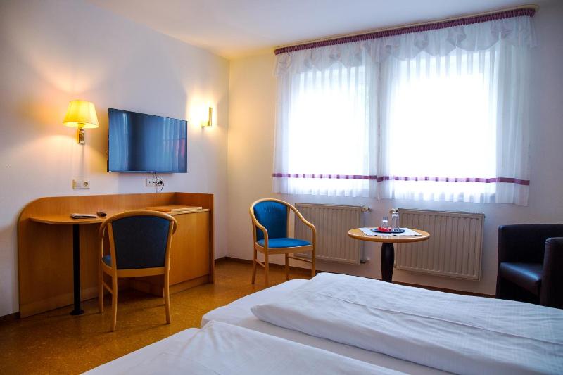 Zur Linde image