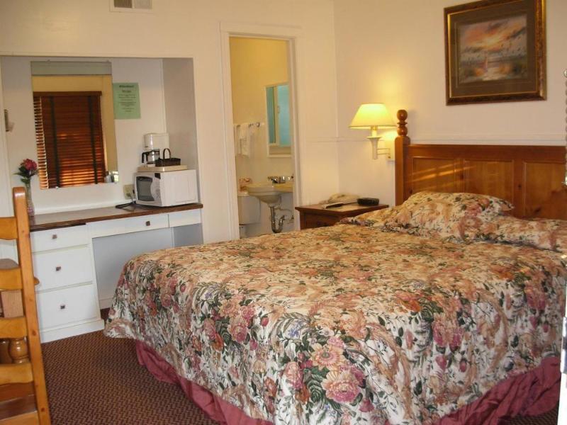 Jumping Frog Motel image