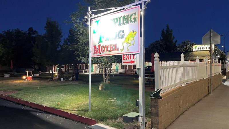 Jumping Frog Motel image
