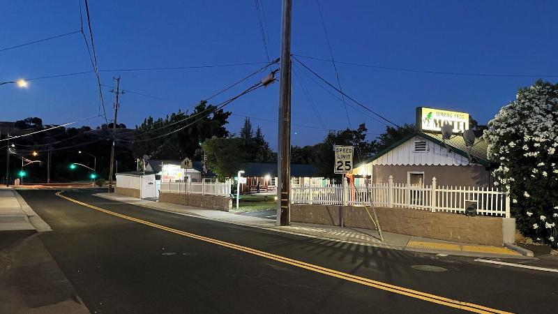 Jumping Frog Motel image
