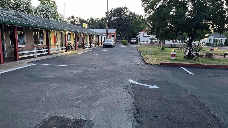 Jumping Frog Motel image